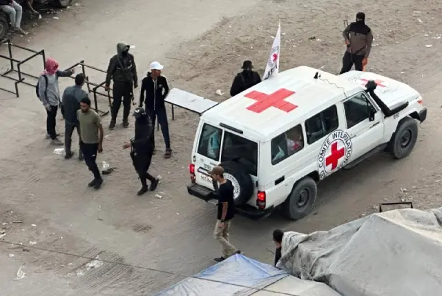 Gazze'deki çatışmaların ardından rehinelerin karşılıklı serbest bırakılmasına başlandı. Hamas, 7