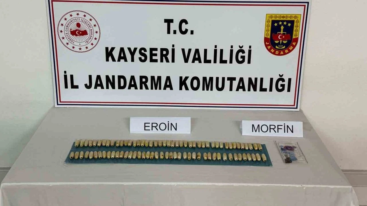 Kayseri'de uyuşturucu operasyonunda yakalanan İran uyruklu şüphelinin midesinde ve bağırsaklarında