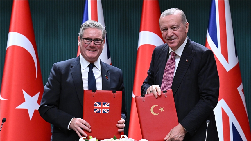 Türkiye’nin Eurofighter Hamlesi Yunan Basınında Yankı Uyandırdı: “Atina’ya Dikkatli Ol” Mesajı Türkiye’nin Birleşik Krallık ile imzaladığı 10,74 milyar dolarlık 20 adet