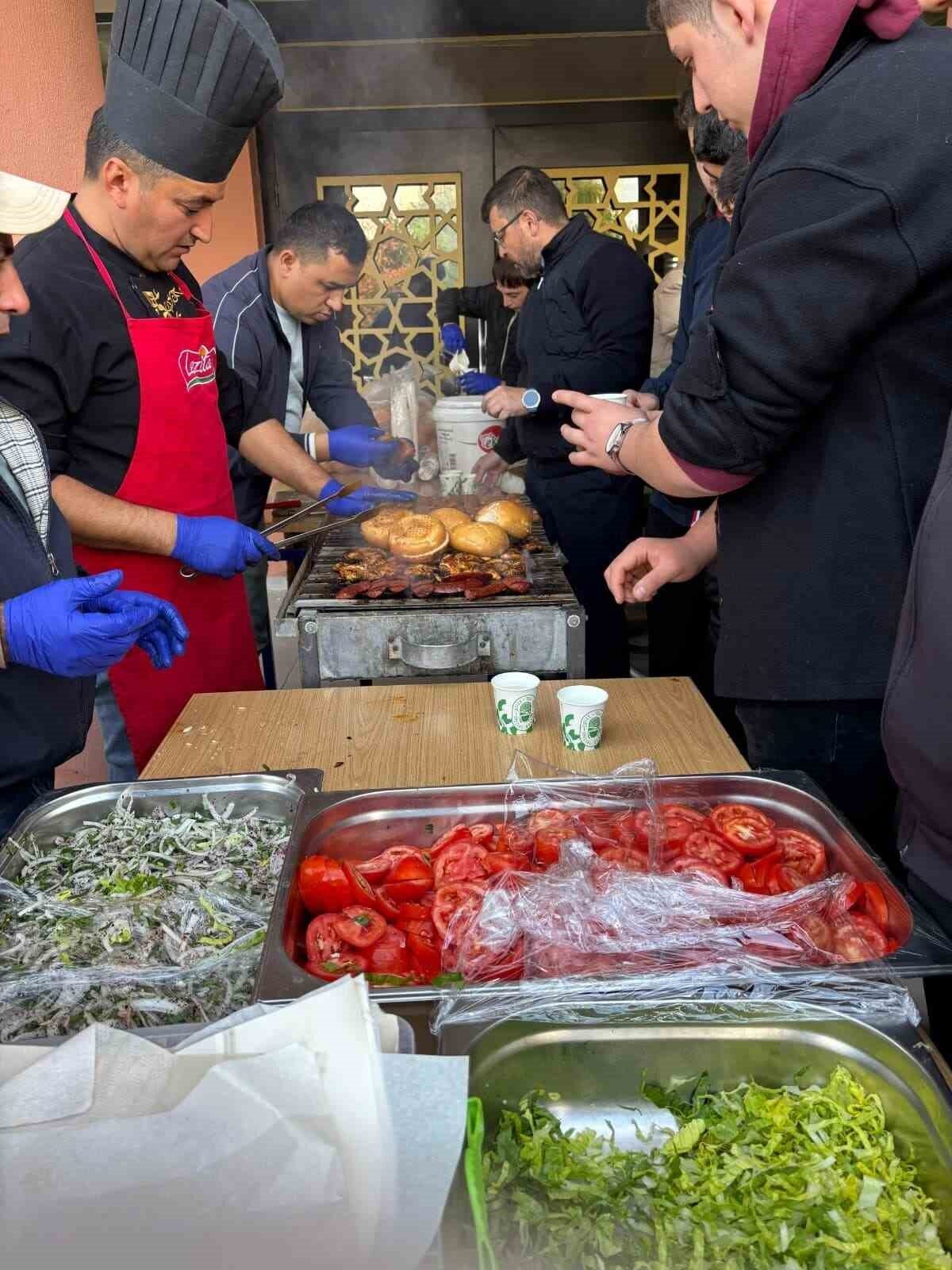 Afyonkarahisar Şuhut Anadolu Lisesi, anlamlı bir sosyal sorumluluk projesine imza