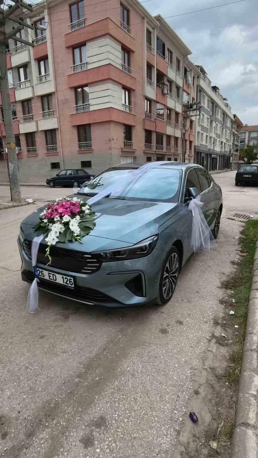 Eskişehir’de yaşayan ve dünya evine giren Büşra ile Emre Tuncer