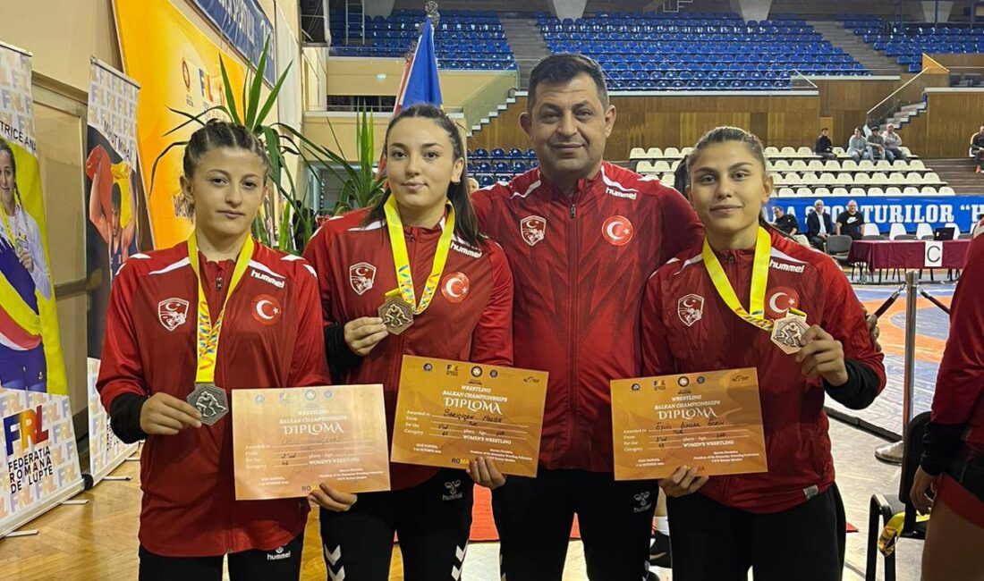  U20 Serbest Güreş Balkan Şampiyonası’nda genç sporcular başarıya doymadı.