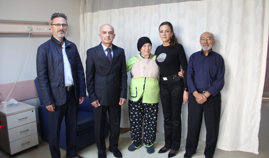 Afyonkarahisar Devlet Hastanesinde gerçekleştirilen başarılı açık kalp ameliyatı ile 70
