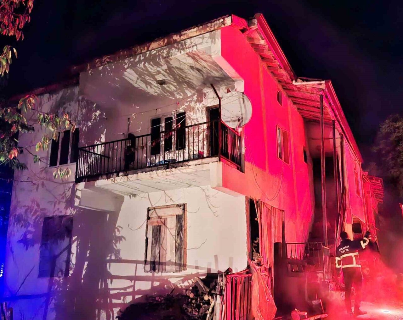 Kütahya’nın Hisarcık ilçesi Yukarı Yoncaağaç köyünde bir evin yatak odasında