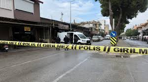İzmir’in Tire ilçesinde bir tarlada toprak altından çıkan el bombası