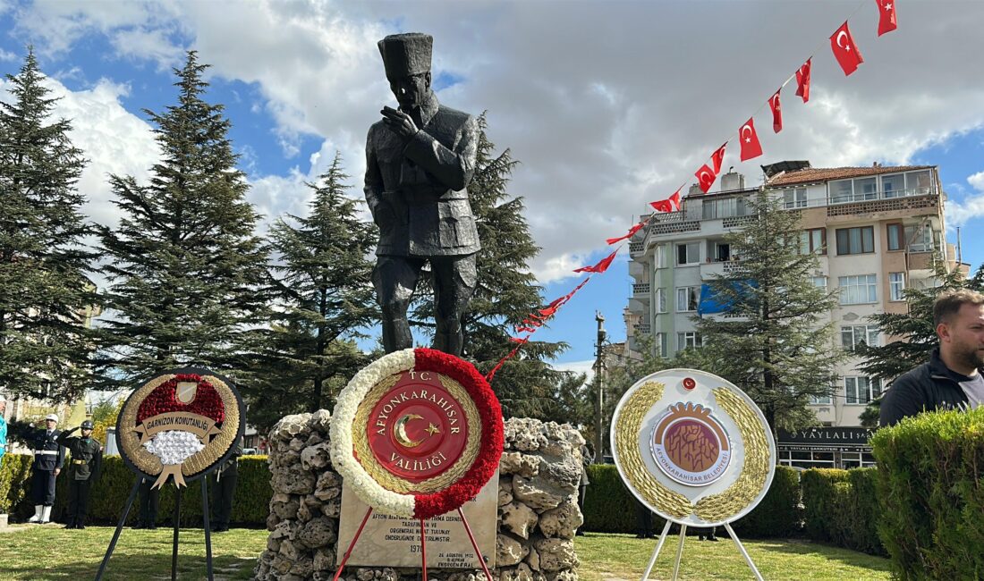 Kocatepe Parkı’nda Cumhuriyet coşkusu Afyonkarahisar’da 29 Ekim Cumhuriyet Bayramı kutlamaları kapsamında Kocatepe Parkı’nda gerçekleştirilen