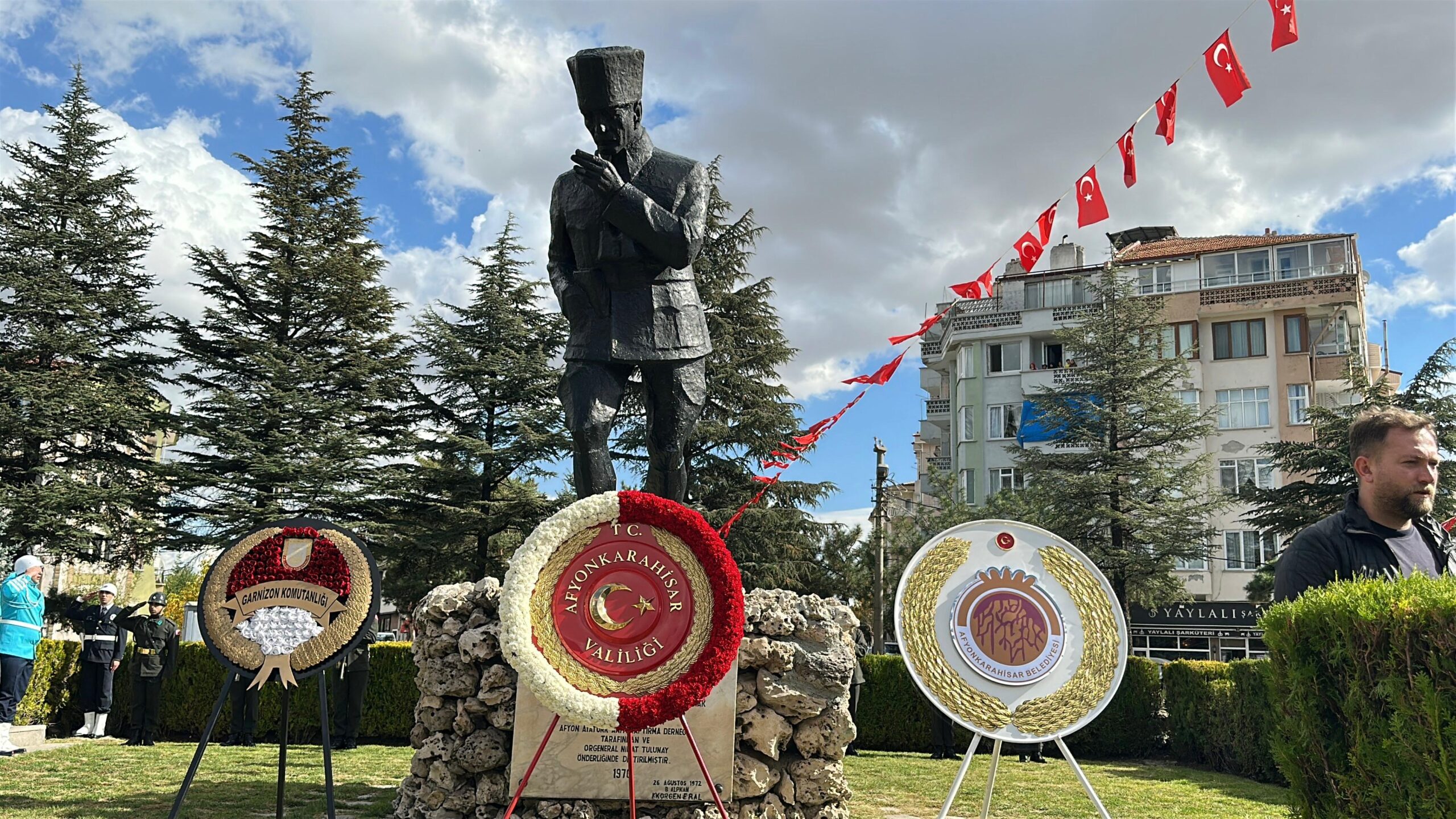 Kocatepe Parkı’nda Cumhuriyet coşkusu Afyonkarahisar’da 29 Ekim Cumhuriyet Bayramı kutlamaları kapsamında Kocatepe Parkı’nda gerçekleştirilen