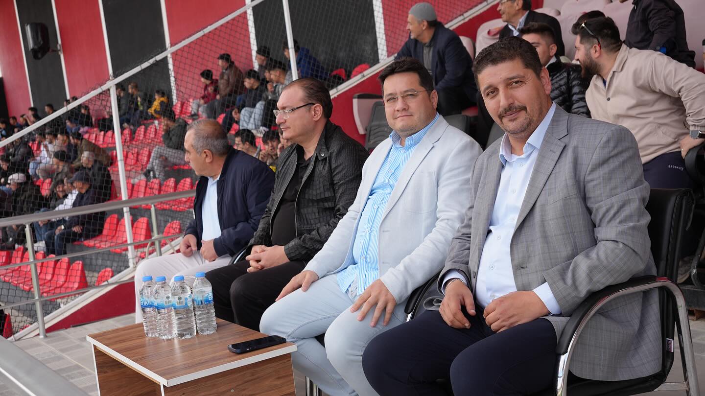 Bolvadin Kaymakamı Ali Arıkan ve Belediye Başkanı Derviş Aynacı, Bolvadin
