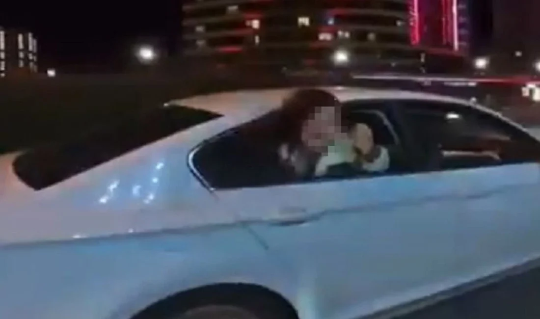 ‘İmdat’ çığlığı polisi harekete geçirdi İzmir Konak'ta sosyal medyada yayılan bir kadının araç içinden "İmdat"