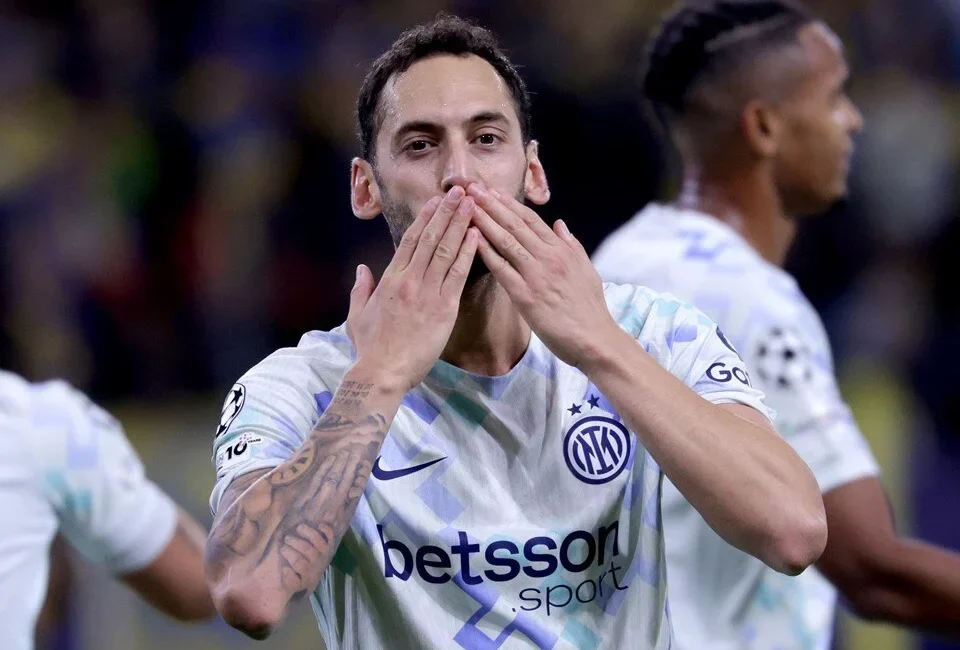 UEFA Şampiyonlar Ligi 3. haftanın ilk gününde 9 maçta toplam