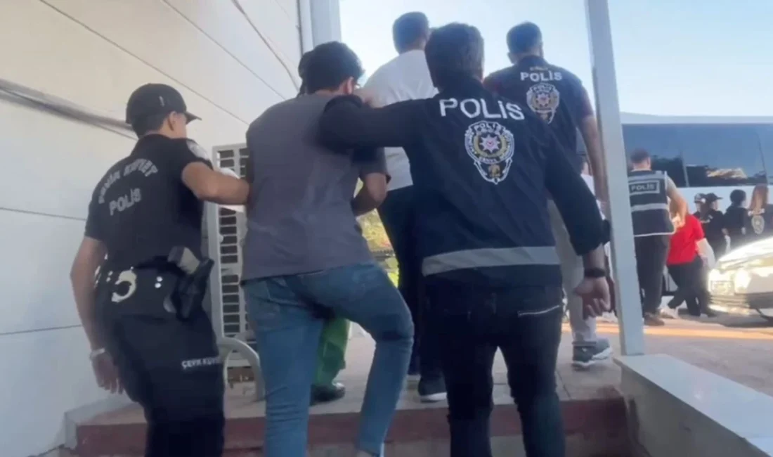 Mersin polisi, sosyal medya üzerinden alışveriş yöntemiyle dolandırıcılık yapan şebekeye