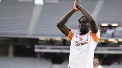 Galatasaray Teknik Direktörü Okan Buruk, sakatlığı bulunan Wilfried Singo’nun en