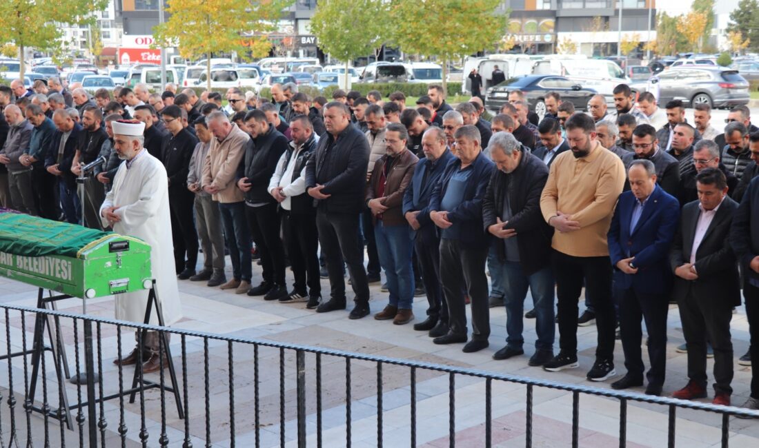 Özbayat ailesinin acı günü Afyonkarahisar Ticaret ve Sanayi Odası (ATSO) üyelerinden Mehmet Emin Özbayat’ın