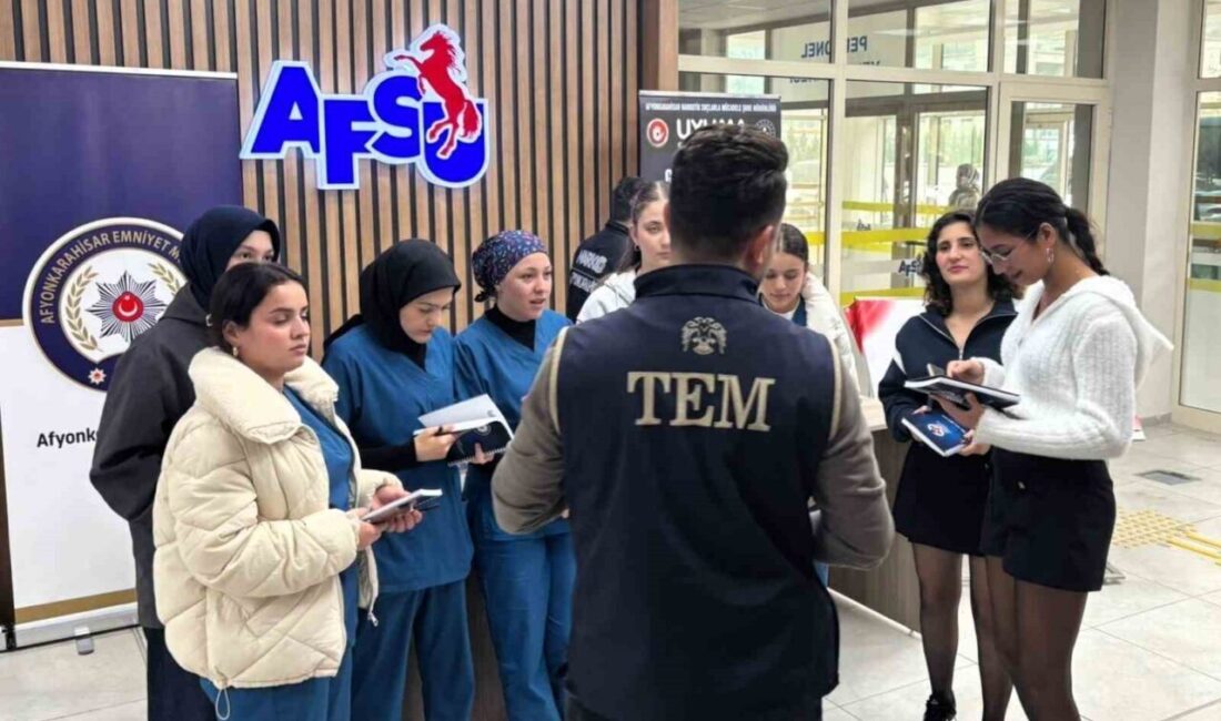 Afyonkarahisar’da polisten 17 bin üniversite öğrencisine terörle ve uyuşturucuyla mücadele eğitimi Afyonkarahisar İl Emniyet Müdürlüğü ekipleri, "El Ele Güvenli Geleceğe" projesi