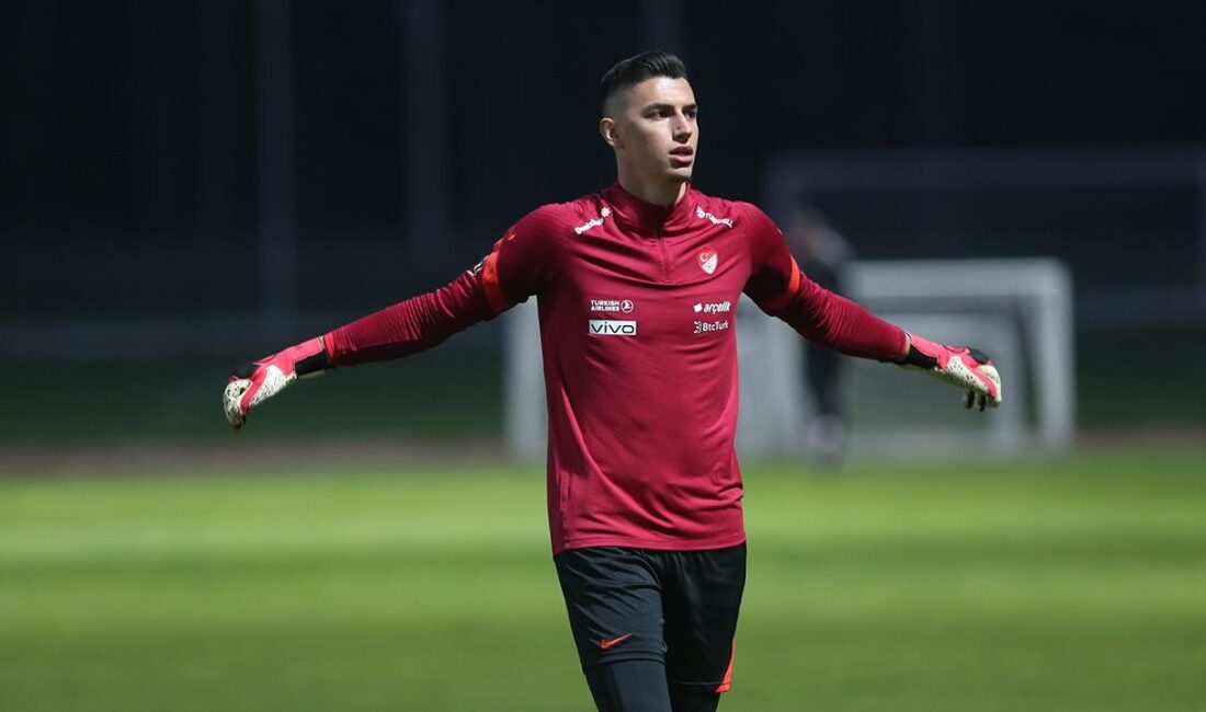 Türkiye Futbol Federasyonu; kaleci Berke Özer’in Bulgaristan maçının kadrosuna alınmadığı