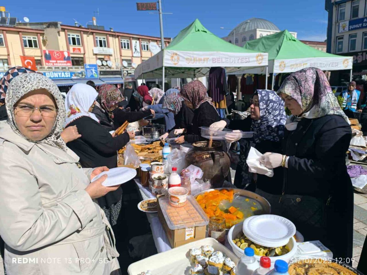 Afyonkarahisar Şuhut İlçe Müftülüğü öncülüğünde, Gazze'deki ihtiyaç sahiplerine destek olmak