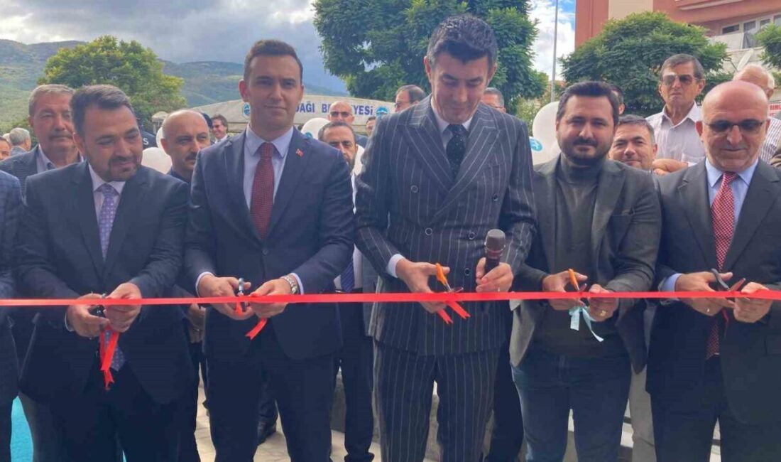 Afyonkarahisar’ın Sultandağı ilçesinde Diyanet Gençlik Merkezi törenle hizmete açıldı.