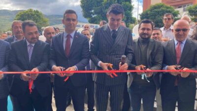 Afyonkarahisar’ın Sultandağı ilçesinde Diyanet Gençlik Merkezi törenle hizmete açıldı.
