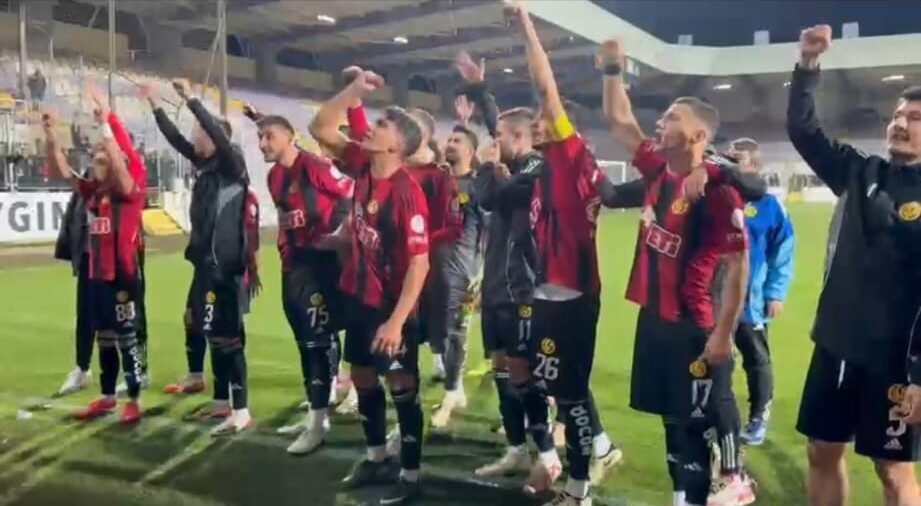 Takım oyuncuları taraftarlarla küfürlü tezahürat yapıp, bir de tempo tuttu TFF 3. Lig 4. Grup 8. haftasında Afyonspor'un sahasında Eskişehirspor'a