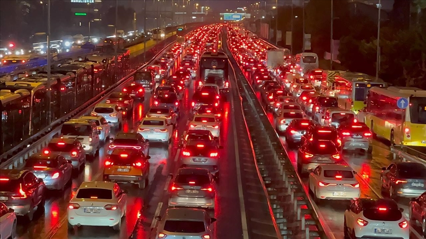 İçişleri Bakanı Ali Yerlikaya, trafik kazalarını ve ihlallerini azaltmak amacıyla