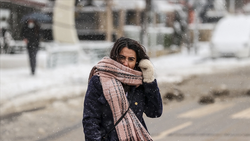 Bugün fırtına, yarın kış Meteoroloji Genel Müdürlüğü, Marmara, Ege ve İç Anadolu'da saatte 70