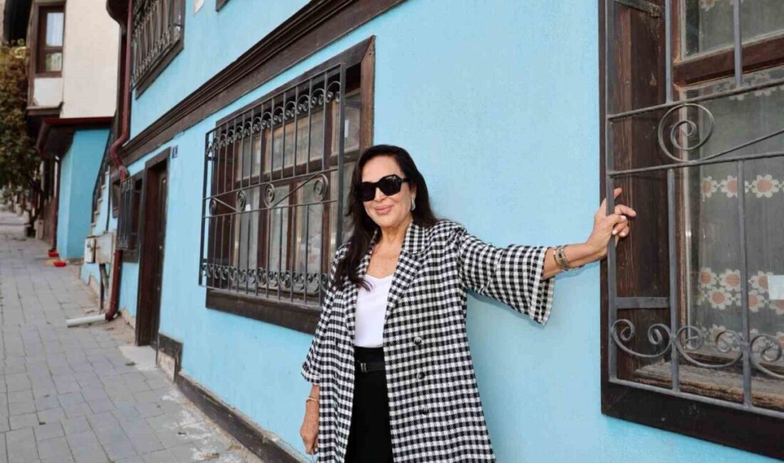 Kısa film festivali etkinlikleri çerçevesinde Afyonkarahisar’a gelen Türk sinemasının sultanı