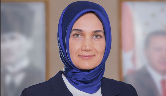 Afyonkarahisar Valisi Yiğitbaşı’ndan 29 Ekim Cumhuriyet Bayramı Mesajı Afyonkarahisar Valisi Doç. Dr. Kübra Güran Yiğitbaşı, 29 Ekim Cumhuriyet