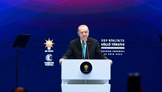 Cumhurbaşkanı Erdoğan: “Türkiye’siz Bir Denklem Kurulamıyor, Küresel Bir Güce Dönüştük” Cumhurbaşkanı Recep Tayyip Erdoğan, İstanbul Kongre Merkezi’nde düzenlenen "Türkiye Yüzyılı