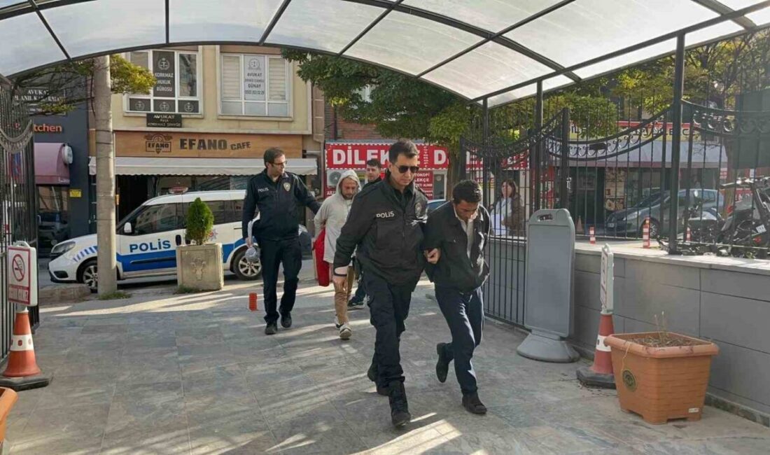 Şehirlerarası otobüste 16 yaşındaki kız çocuğuna taciz iddiası: Muavin tutuklandı Şehirlerarası sefer yapan bir otobüste 16 yaşındaki yabancı uyruklu kız