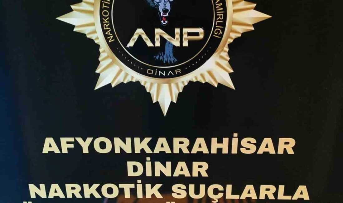 Afyonkarahisar’da yolcu otobüsünde uyuşturucu ile yakalanan şahıs tutuklandı Afyonkarahisar’ın Dinar ilçesinde polis, yolcu otobüsünde kimlik sorgulaması sırasında şüpheli
