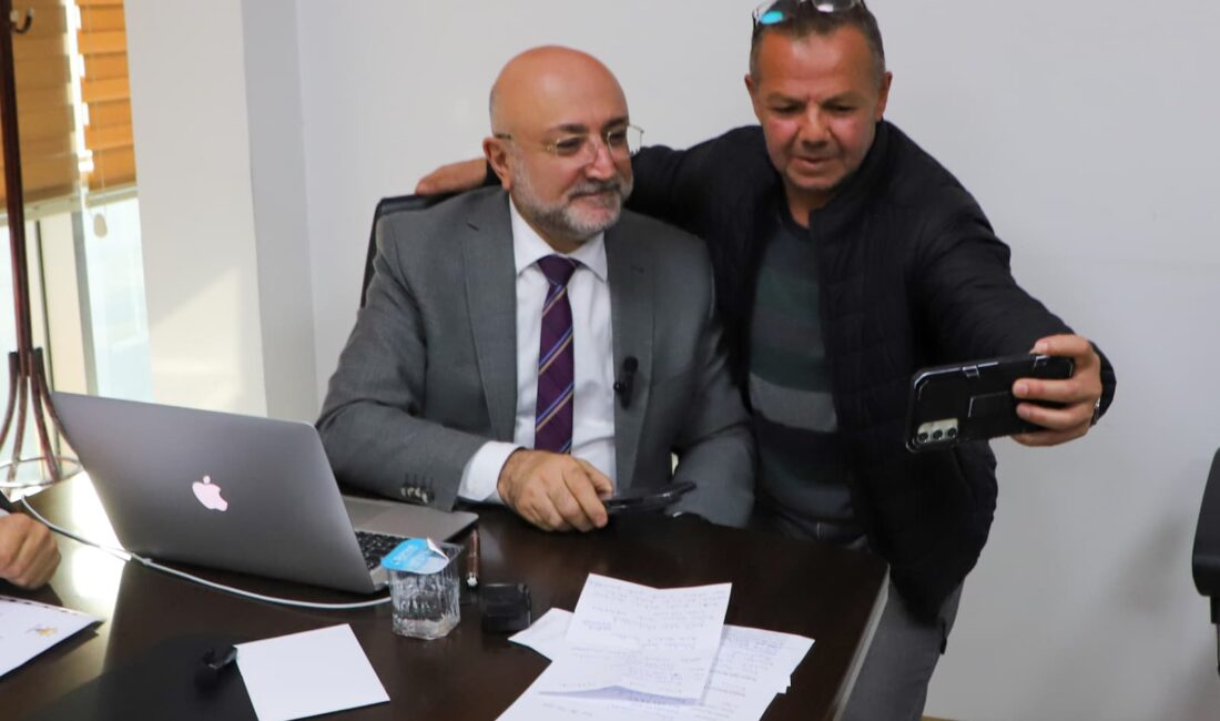 AK Parti Afyonkarahisar İl Başkanı Turgay Şahin, halk günü buluşmaları