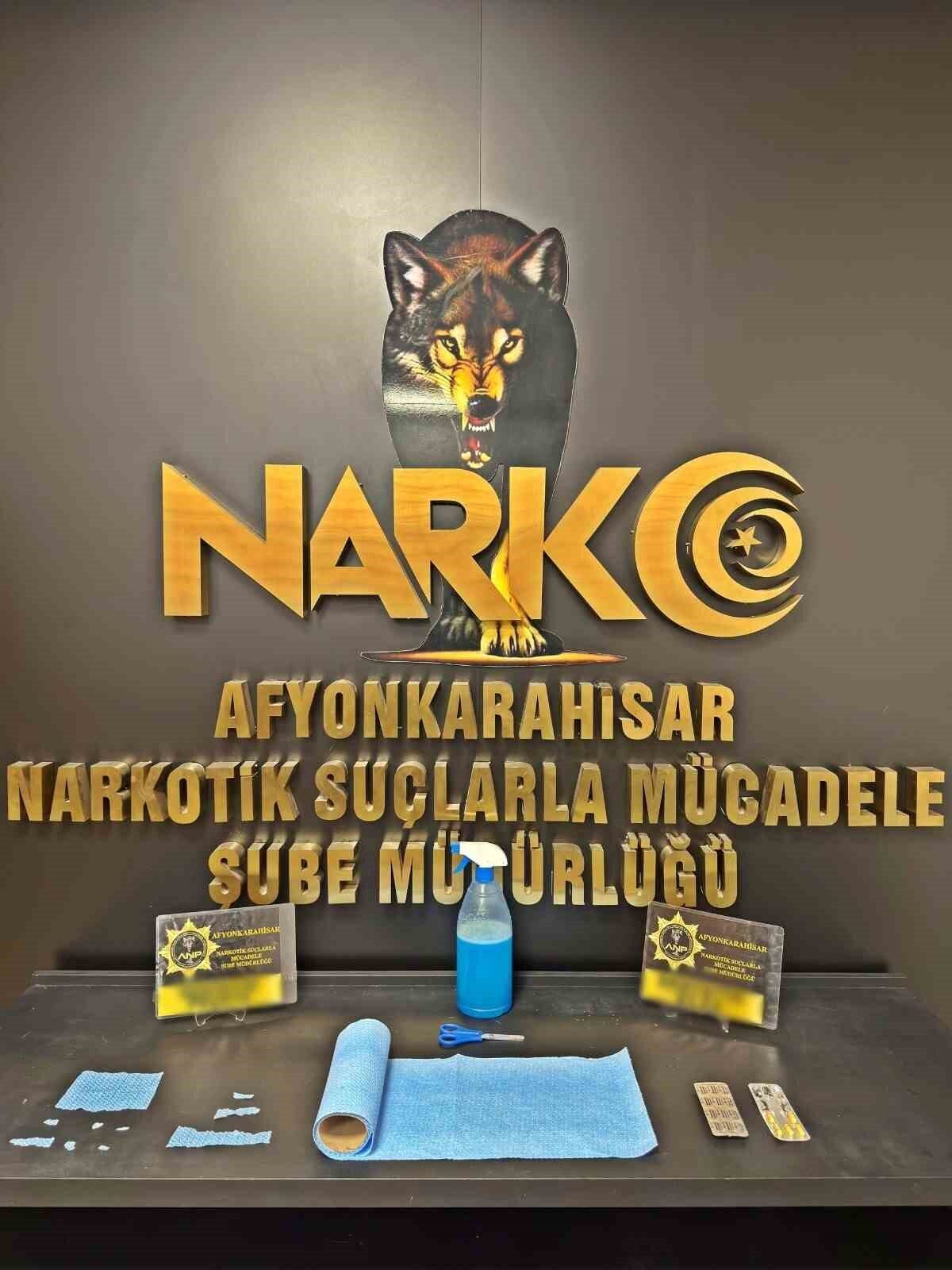 Afyonkarahisar İl Emniyet Müdürlüğü ekipleri, uyuşturucu satıcılarına yönelik gerçekleştirdiği operasyonda