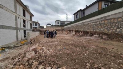 Bilecik Belediyesinden yapılan bilgilendirici açıklamada, kenttin birçok noktasında yürütülen zemin