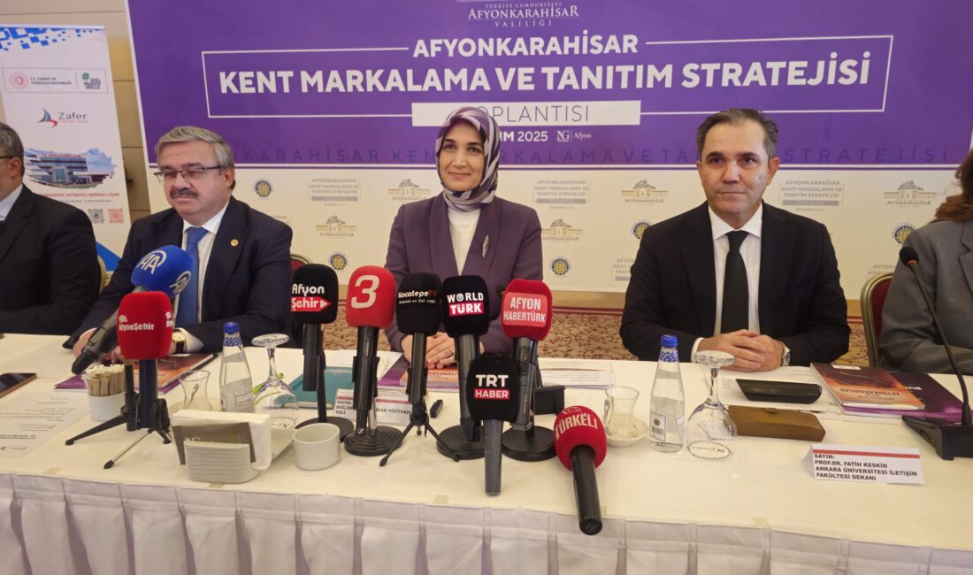 Toplantı, Afyonkarahisar’ın tanıtımına yönelik hazırlanan video ile başladı. Ardından Afyonkarahisar