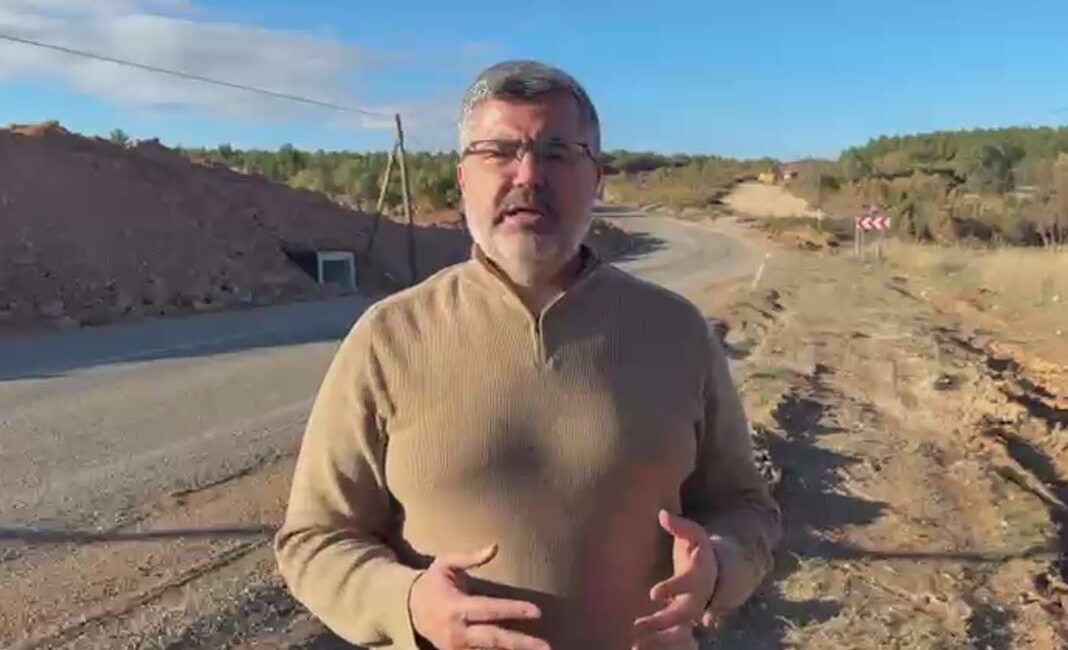 AK Parti Afyonkarahisar Milletvekili Ali Özkaya, Banaz–Hocalar–Sandıklı Karayolu üzerinde yürütülen