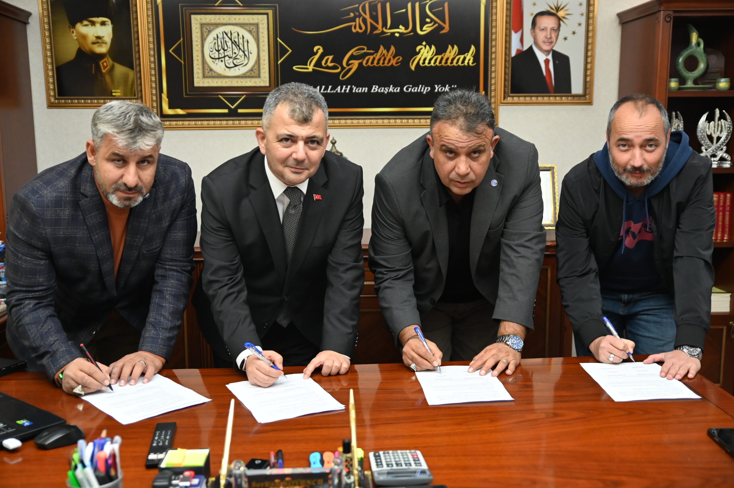 Afyonkarahisar'da Emirdağ Belediyesi, gelecek yıl işçilerinin doğacak dördüncü ve sonraki