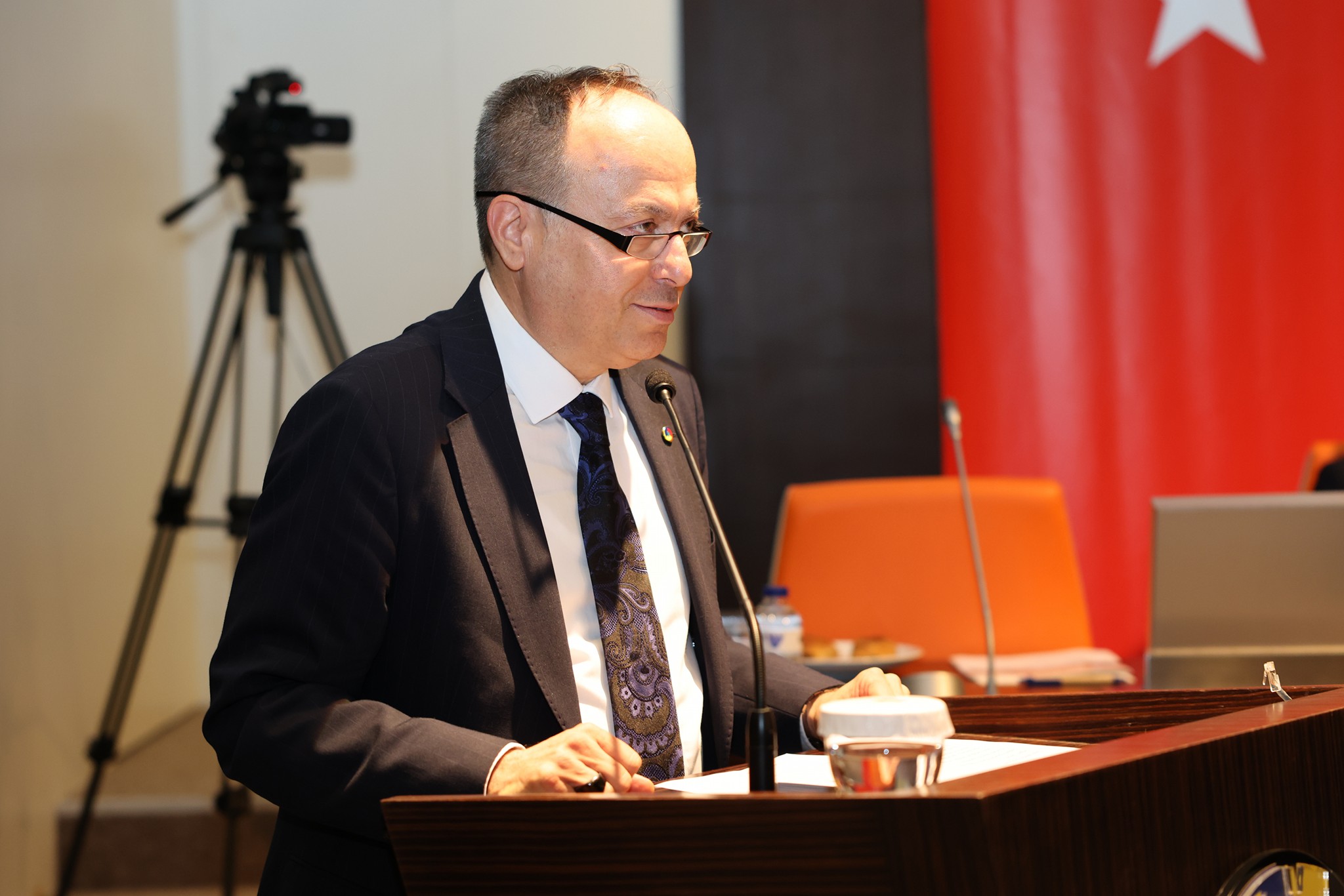 ATSO Yönetim Kurulu Başkanı Hüsnü Serteser, ekonomiyi değerlendirdi ve “Enflasyon