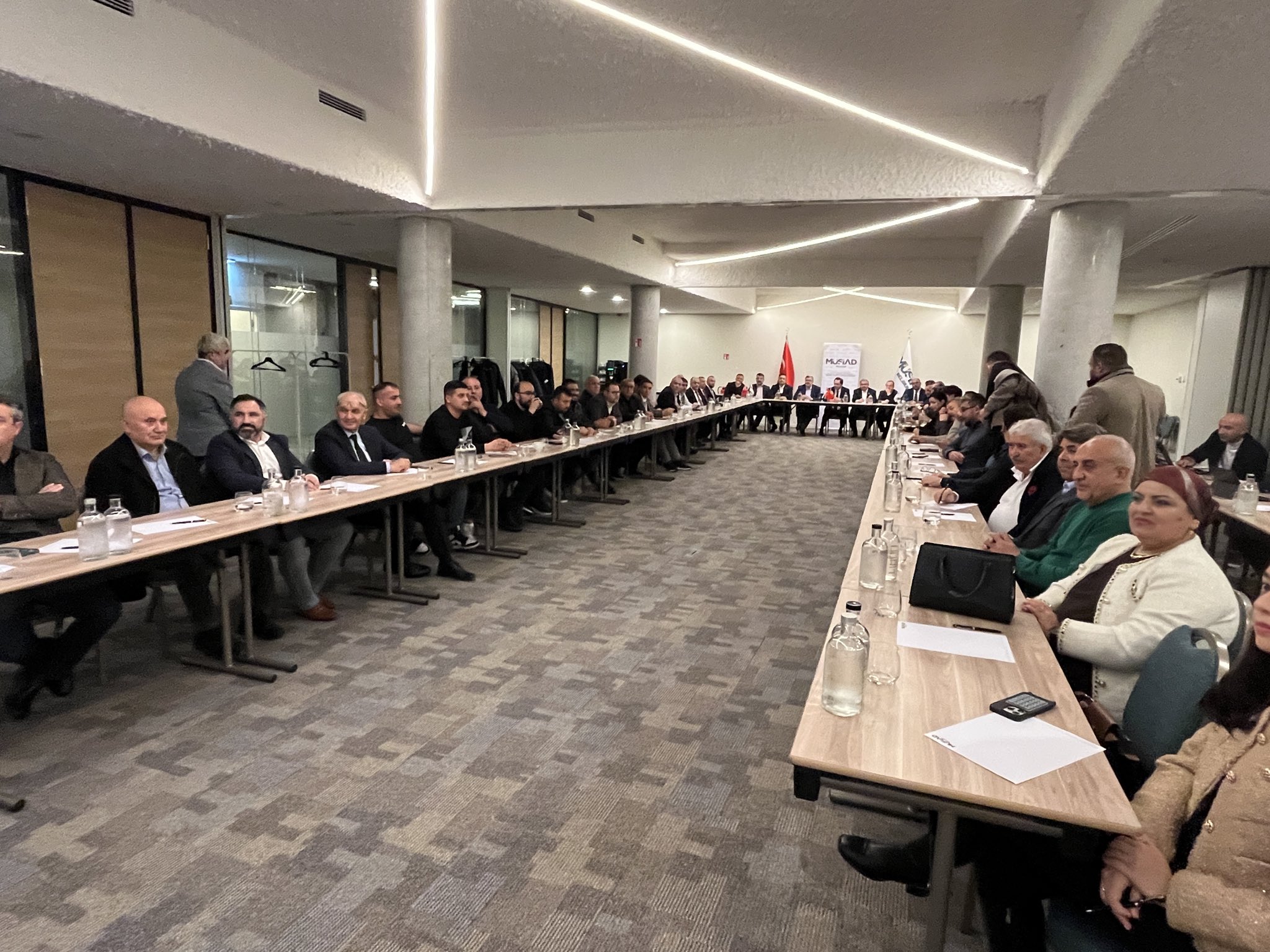 Müstakil Sanayici ve İşadamları Derneği (MÜSİAD) Belçika, Brüksel'de Emirdağ Organize