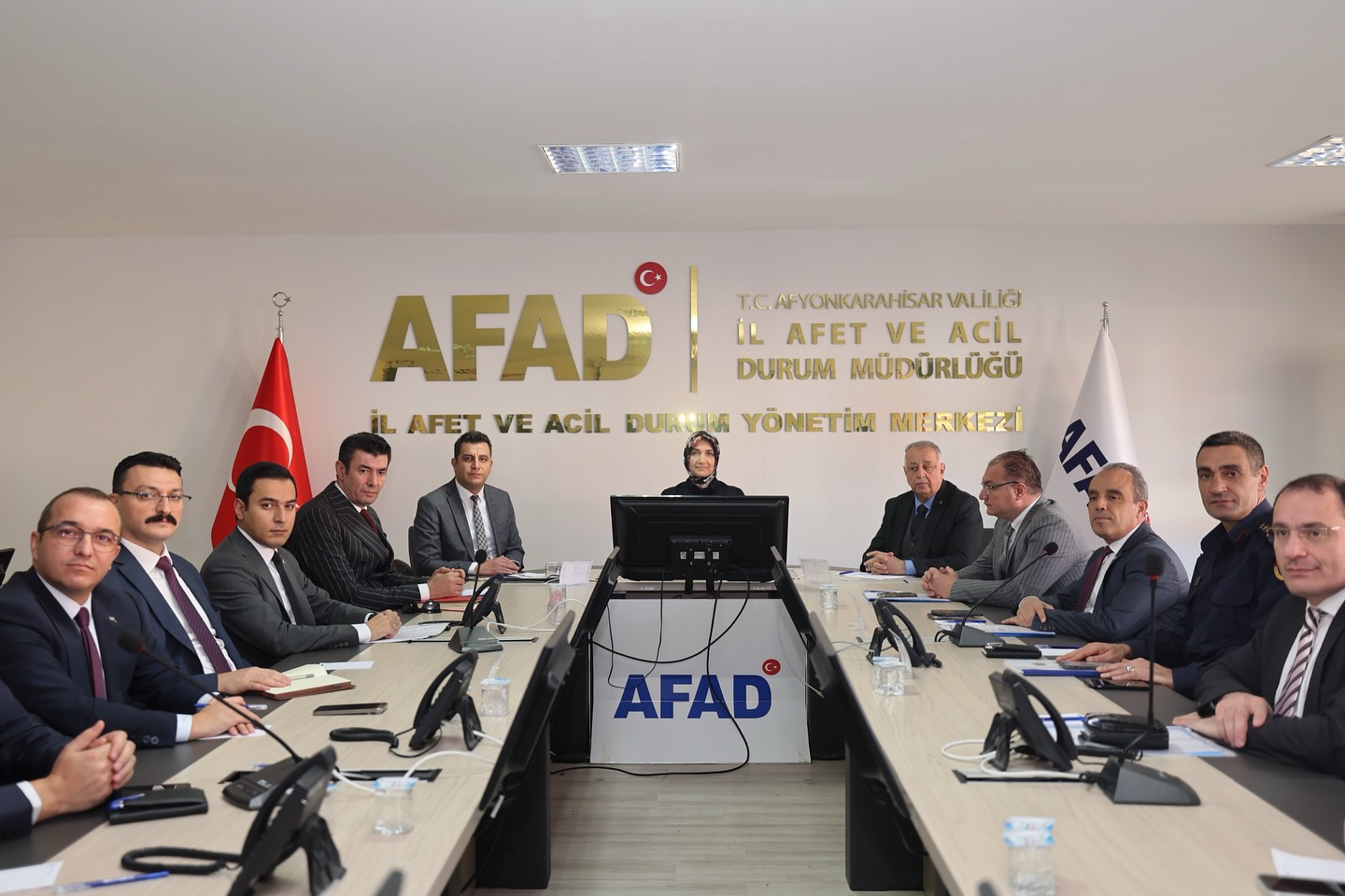 Afyonkarahisar Valisi Doç. Dr. Kübra Güran Yiğitbaşı başkanlığında, AFAD İl