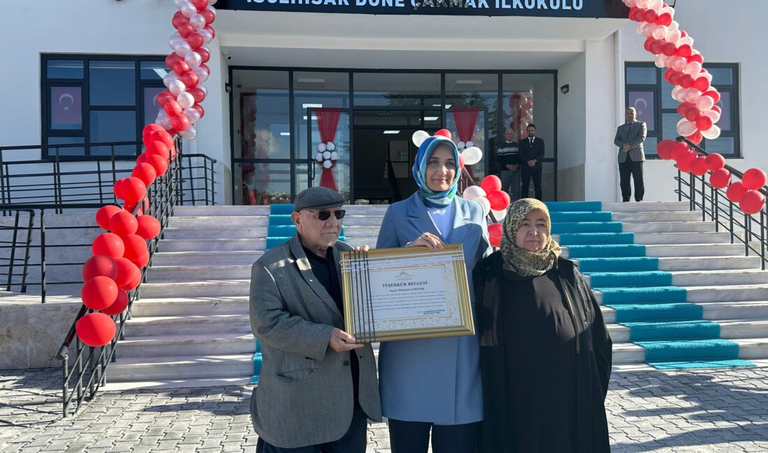 Afyonkarahisar’ın İscehisar ilçesinde bir hayırsever tarafından yaptırılan Döne Çakmak İlkokulu,