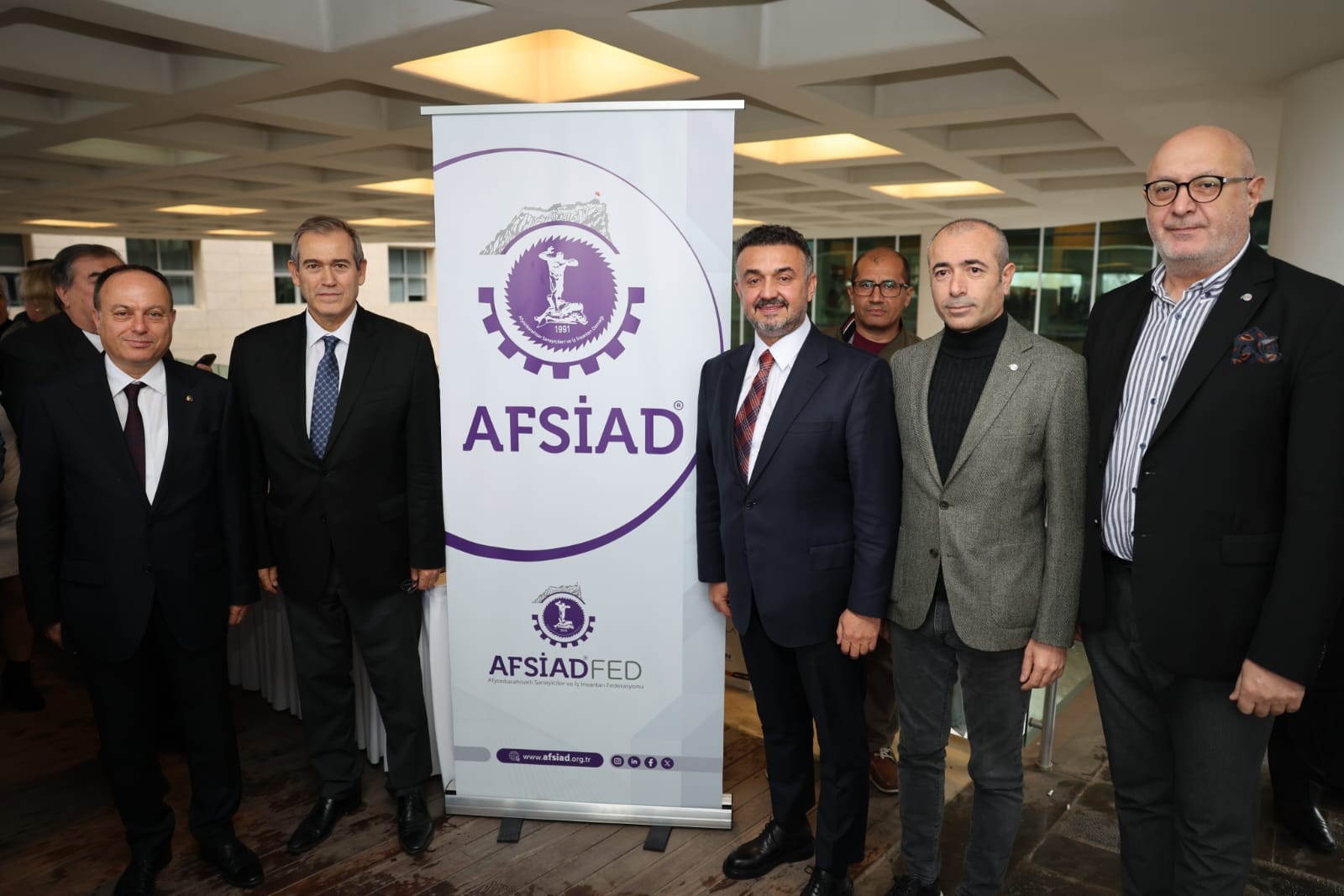 Afyonlu Antalyalılar Yardımlaşma Derneği Başkanı İsmail Hakkı Çelik’in ev sahipliğinde;