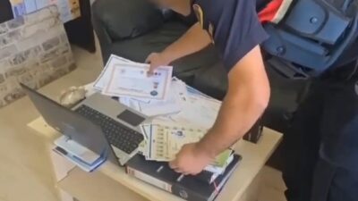 Kahramanmaraş merkezli üç ilde düzenlenen sahte belge operasyonunda 14 kişi