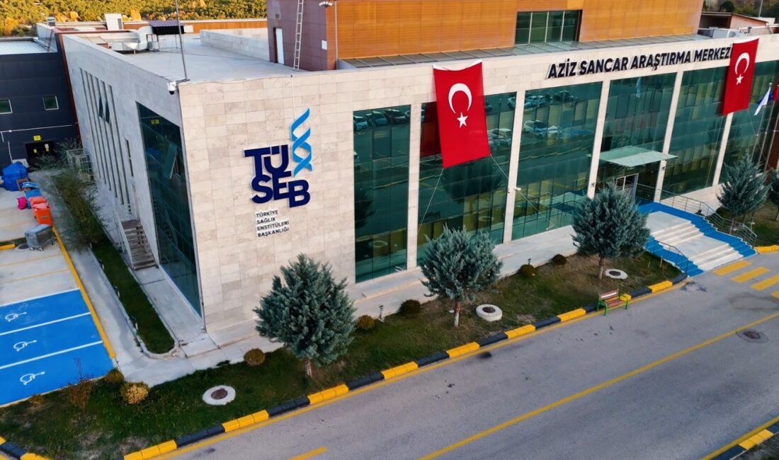 CUMHURBAŞKANLIĞı himayelerinde Sağlık Bakanlığı ve Türkiye Sağlık Enstitüleri Başkanlığı (TÜSEB)