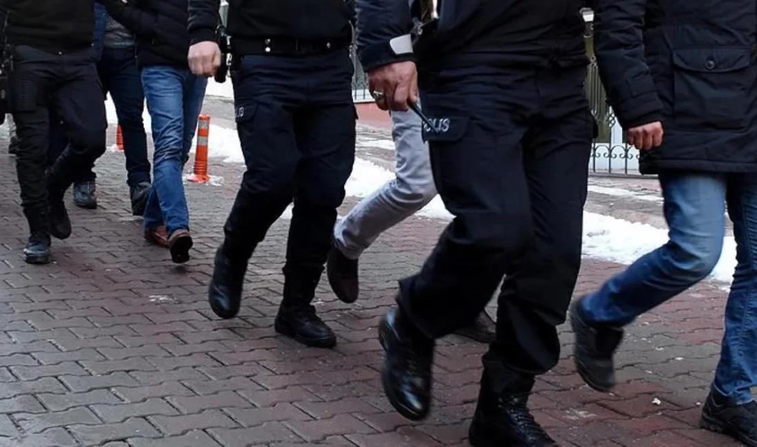 Ankara merkezli yürütülen soruşturma kapsamında, daha önce firari olan bir