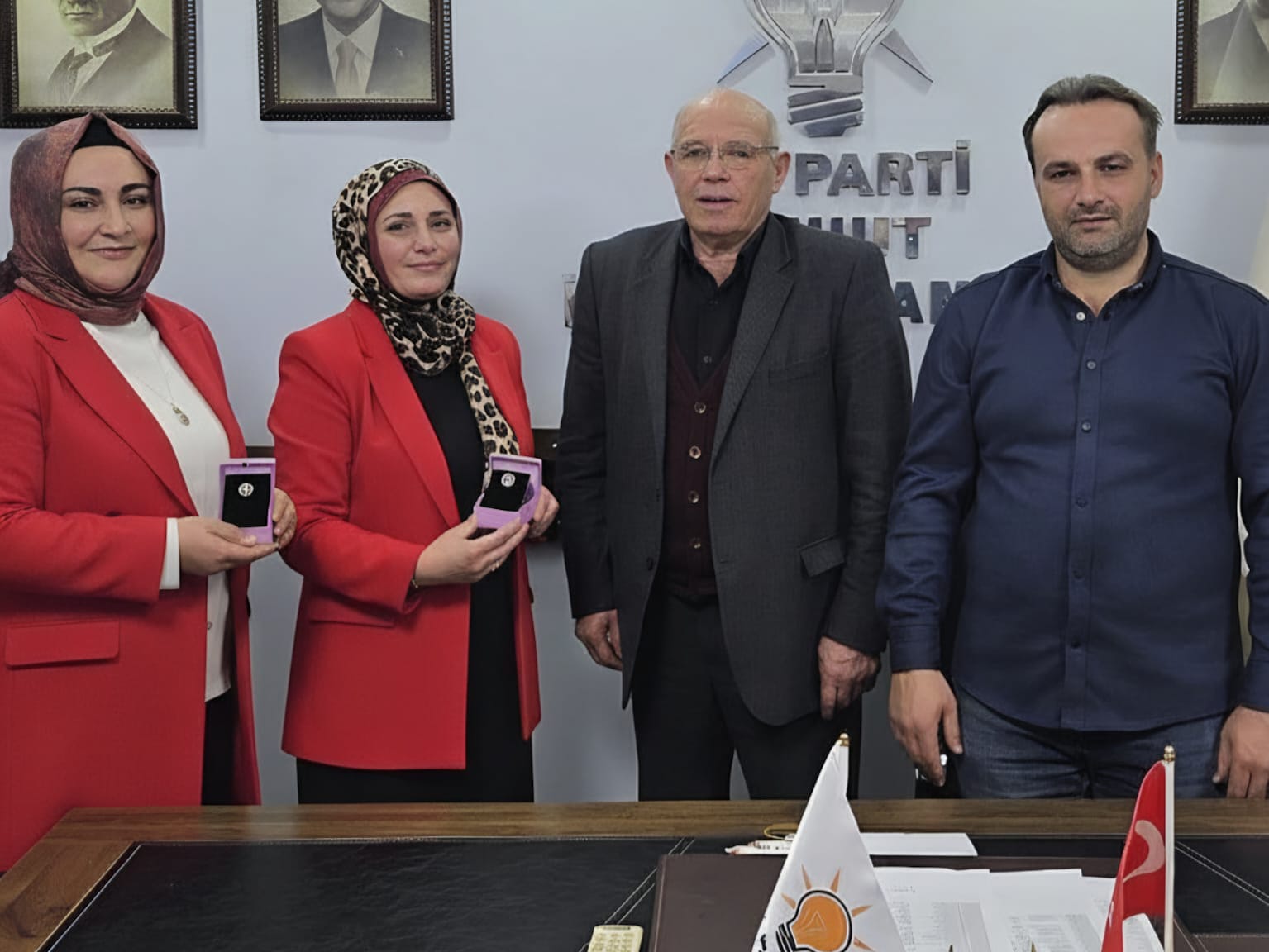 AK Parti Şuhut İlçe Başkanlığı, üye kayıt çalışmalarında gösterdiği üstün