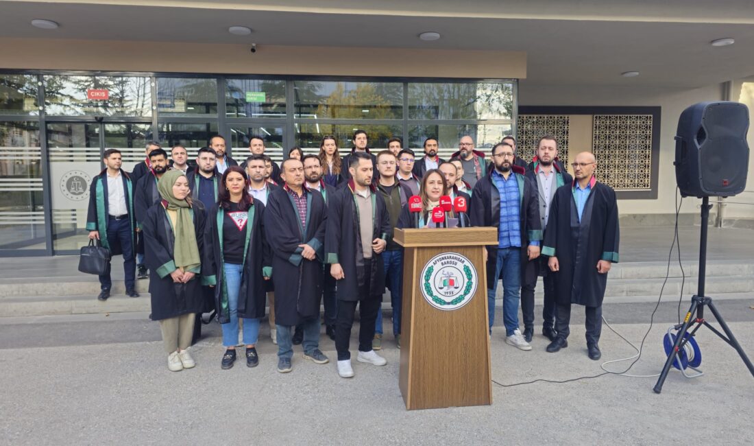 Afyonkarahisar’da geçtiğimiz günlerde, görevini yerine getirdiği sırada saldırıya uğrayan Avukat