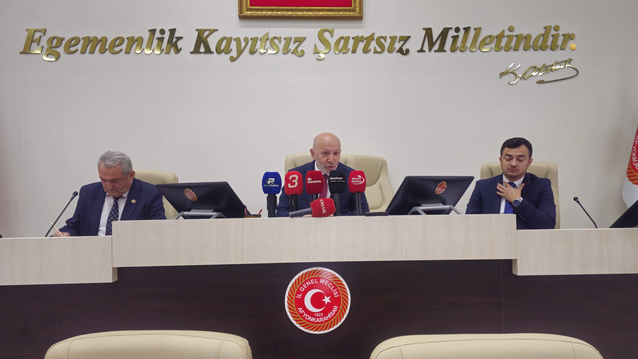 Afyonkarahisar İl Genel Meclisi Kasım ayı toplantılarının 19. oturumu, Başkan