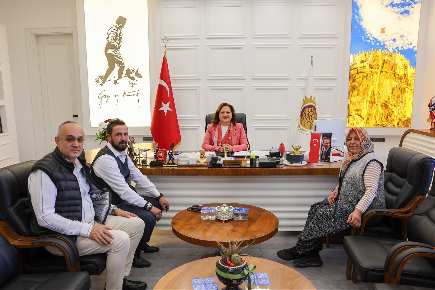 Afyonkarahisar Belediye Başkanı Burcu Köksal, doğayla iç içe üretken yaşam