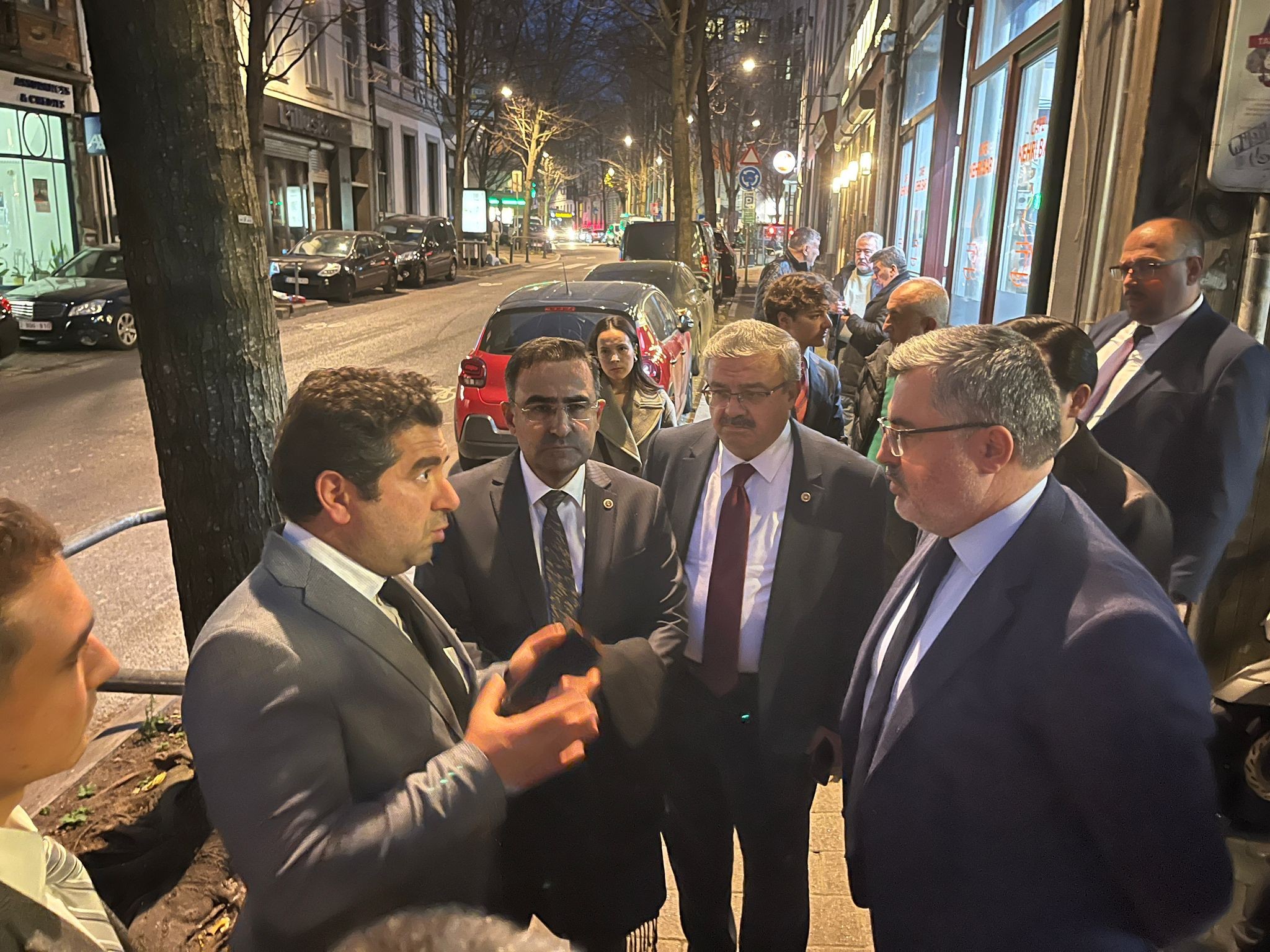 AK Parti Afyonkarahisar milletvekilleri İbrahim Yurdunuseven, Ali Özkaya ve Hasan