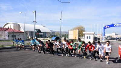 Afyonkarahisar’da düzenlenen Bölgesel Kros İl ve İlçe Karması Atletizm Müsabakaları,